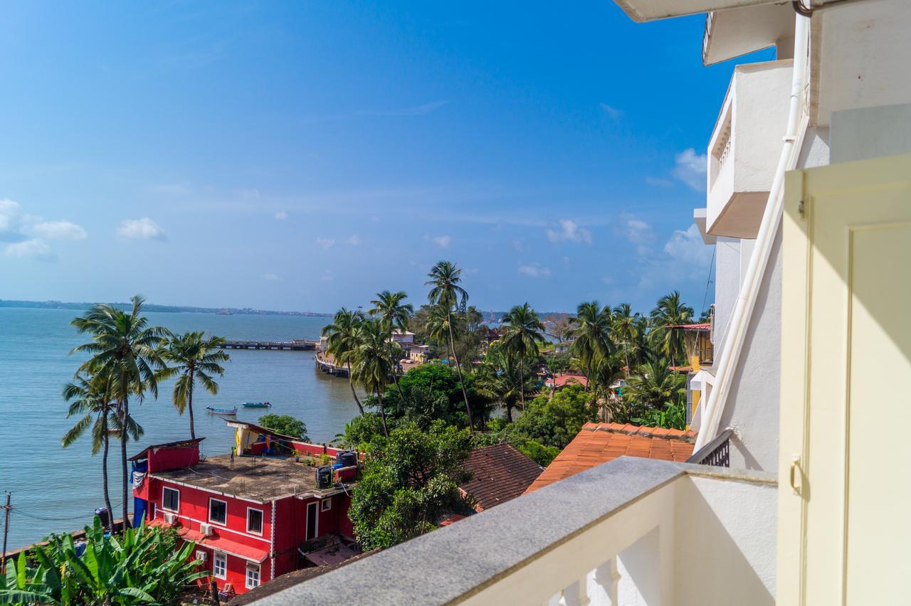 Zuariview Guest House Dona Paula Exterior foto