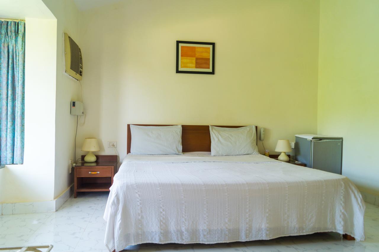 Zuariview Guest House Dona Paula Exterior foto